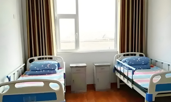 王爷追着跑：嚣张王妃逃逃逃